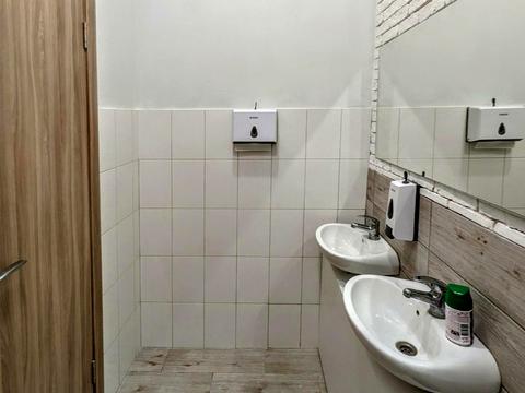 коммерческая по адресу Антоновича ул. (Горького), 29