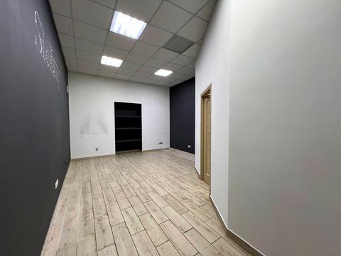 комерційна за адресою Івана Франка вул., 25