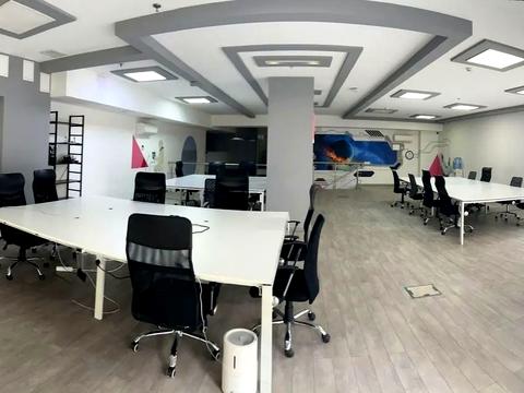 комерційна за адресою Саксаганського вул., 70