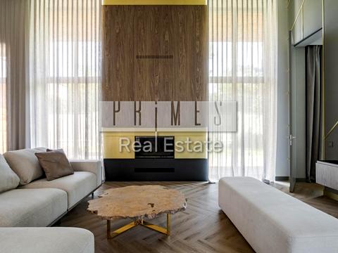 будинок за адресою Вишнева вул.