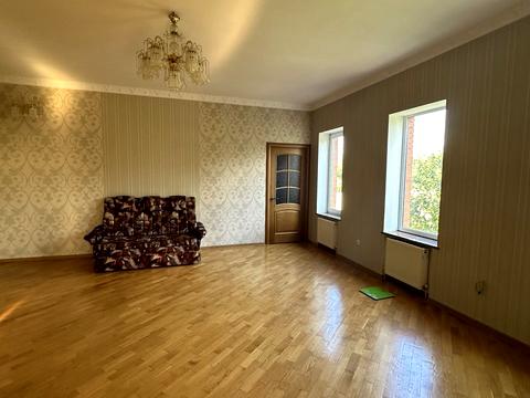 будинок за адресою Ярової вул., 1