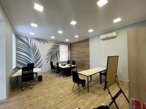 комерційна за адресою Київ, Пирогова вул., 3