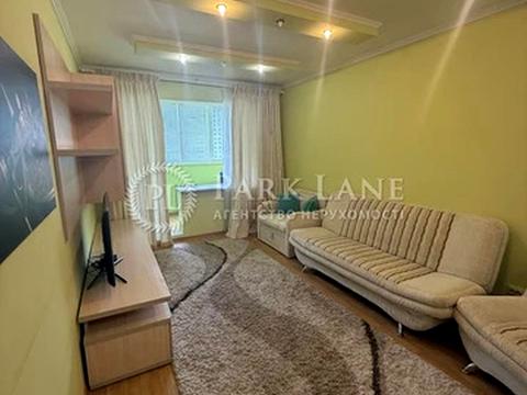 квартира за адресою Анни Ахматової вул., 16-В