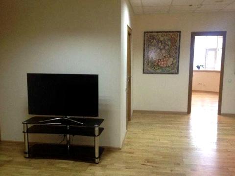 комерційна за адресою Звіринецька вул., 59