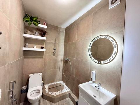 комерційна за адресою Соборності просп. (Возз'єднання), 30