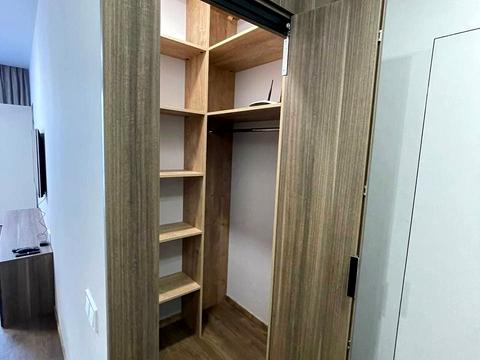 квартира за адресою Дніпровська набережна вул., 18-А