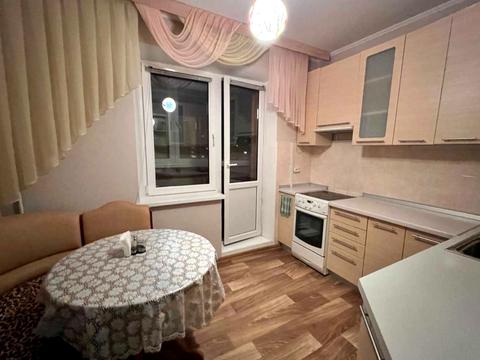 квартира за адресою Анни Ахматової вул., 39-А