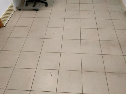 комерційна за адресою Левка Лук'яненка вул. (Маршала Тимошенка), 13-А