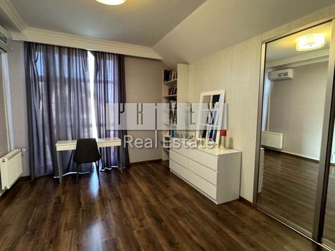 будинок за адресою Абрикосова вул.