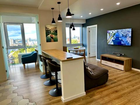 квартира по адресу Светлова ул., 42-А