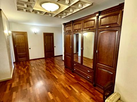 квартира за адресою Київ, В'ячеслава Чорновола вул., 20