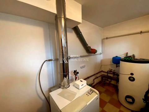 комерційна за адресою Стратегічне шосе (Науки), 39