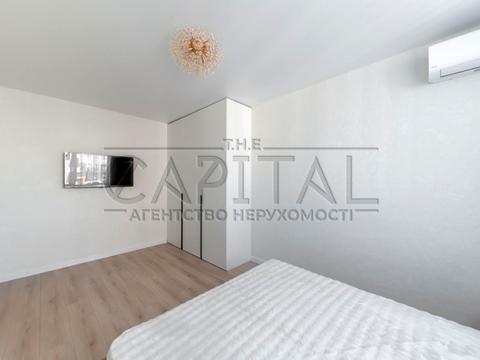 квартира за адресою Салютна вул., 2-Б