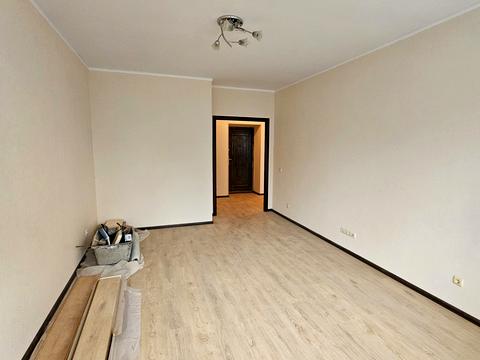 квартира за адресою Будівельників вул., 12