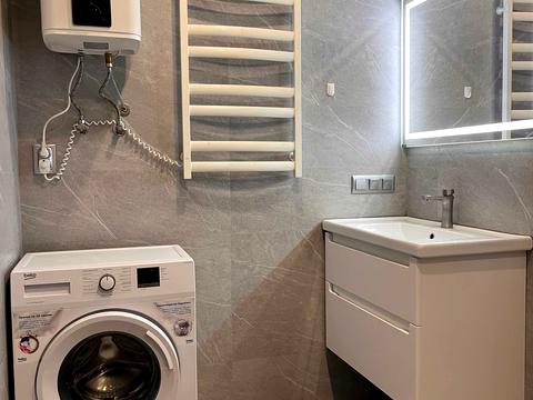 квартира за адресою Дніпровська набережна вул., 20-А
