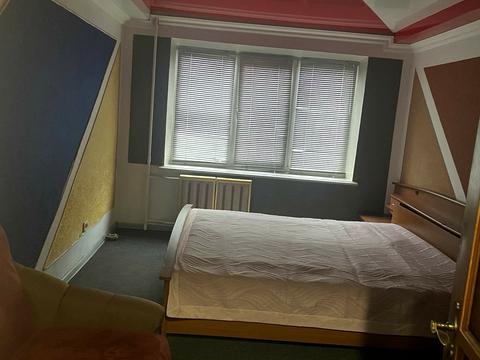 квартира за адресою Братиславська вул., 20