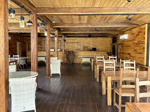 комерційна за адресою Шевченка вул., 61 з