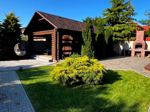 будинок за адресою Центральна вул., 8А