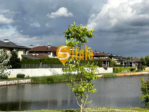 будинок за адресою Набережна