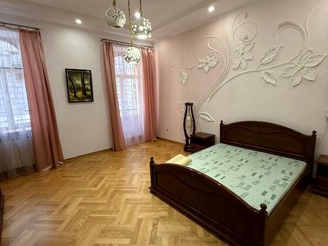 квартира за адресою Василя Стефаника вул., 19