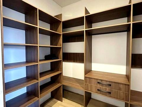 дом по адресу Київська