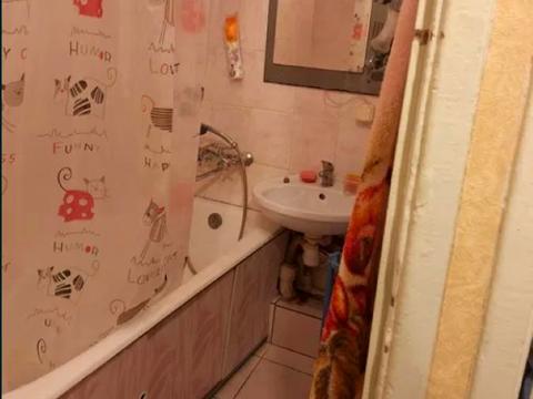 квартира за адресою Салютна вул., 25