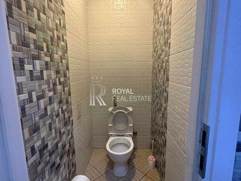 комерційна за адресою Почайнинська вул., 38