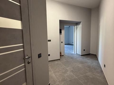 комерційна за адресою Богдана Хмельницького вул., 167