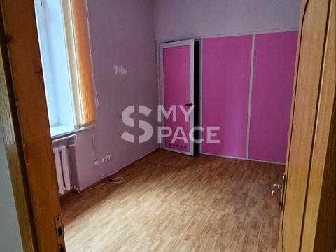 коммерческая по адресу Евгения Коновальца ул. (Щорса), 31