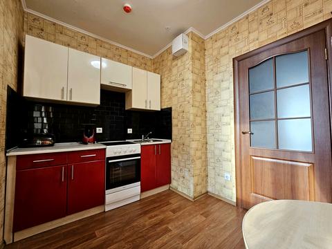 квартира за адресою Софії Русової вул., 1