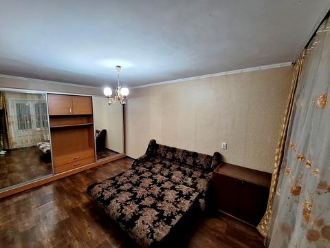 квартира за адресою Ревуцького вул., 36/2