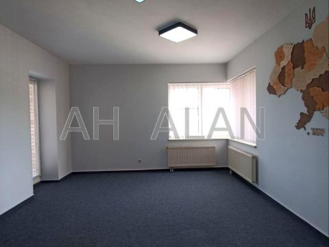 коммерческая по адресу Большая Васильковская ул. (Красноармейская), 9-2