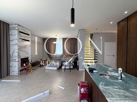 будинок за адресою Грушева вул.