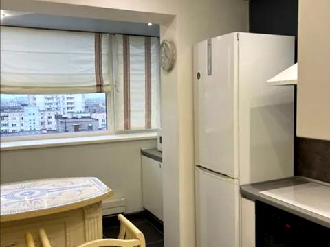 квартира по адресу Героев Днепра ул., 42