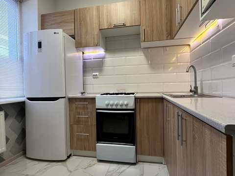 квартира по адресу Строителей ул., 5