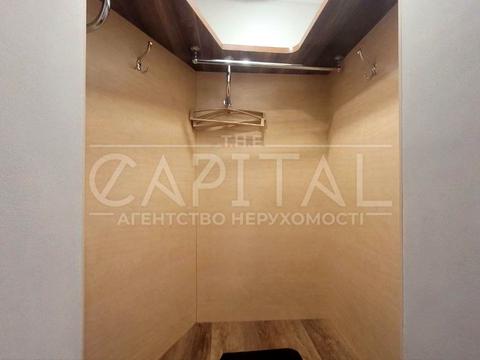 комерційна за адресою Антоновича вул. (Горького), 122