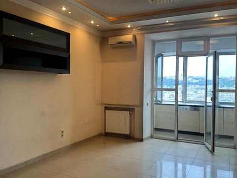 квартира за адресою Почайнинська вул., 70