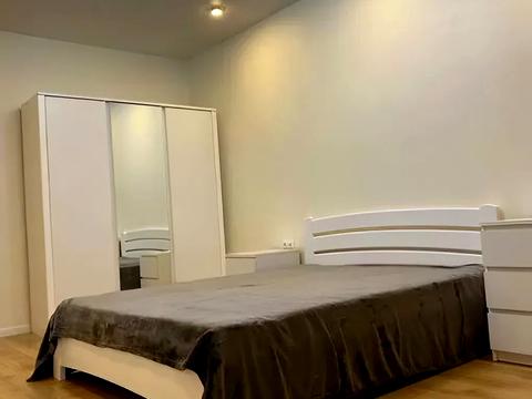квартира по адресу Высочана ул., 18