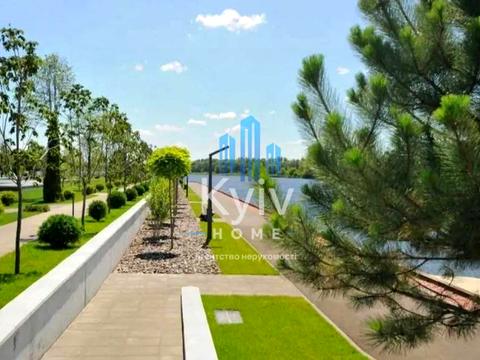 будинок за адресою Набережна