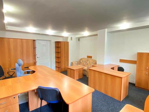 комерційна за адресою Науки просп., 20