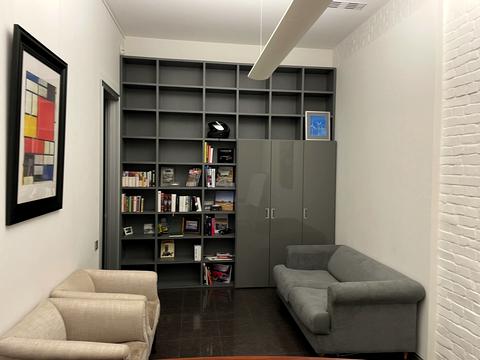 комерційна за адресою Петра Болбочана вул. (Командарма Каменєва), 4