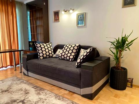 квартира за адресою Новонаводницька вул. (Лаврська), 8