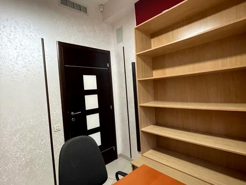 коммерческая по адресу Николая Михновского бульв. (Дружбы Народов), 9