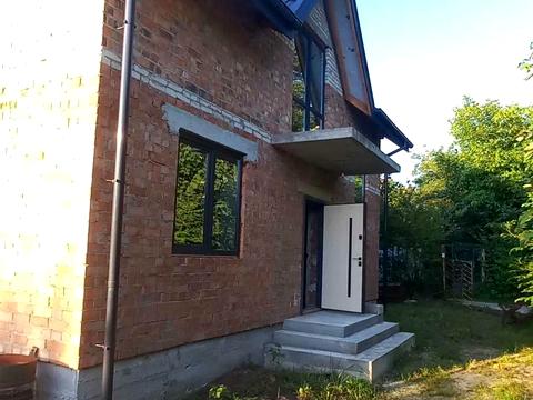 будинок за адресою Івасюка вул.
