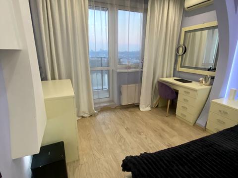 квартира по адресу Героев Полка "Азов ул. (Малиновского маршала), 8