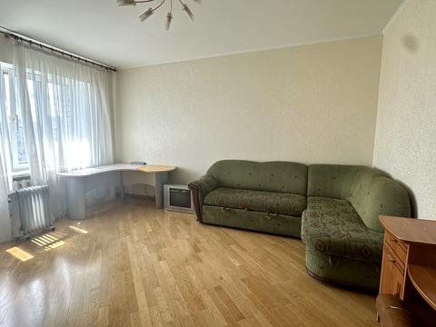 квартира за адресою Анни Ахматової вул., 31