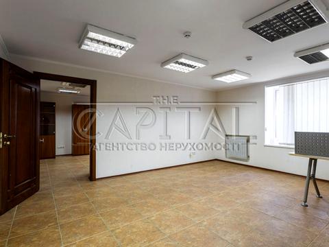 комерційна за адресою Дегтярівська вул., 45