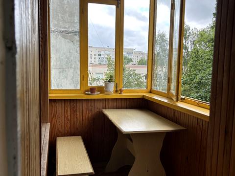 квартира за адресою Космонавтів вул., 24