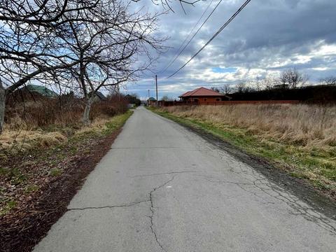 участок по адресу центральна