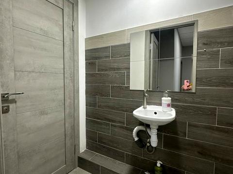 комерційна за адресою Січових Стрільців вул., 18
